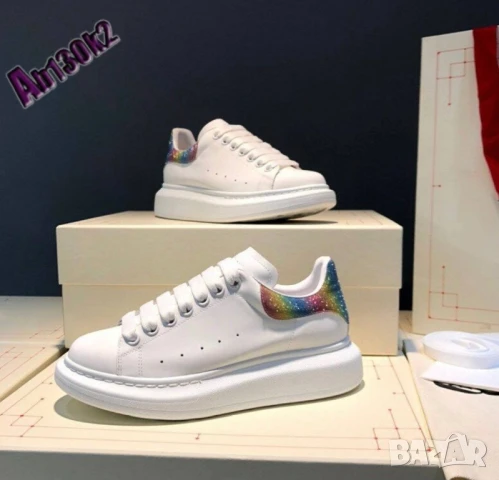 дамски маратонки Alexander Mcqueen , снимка 3 - Маратонки - 51278458