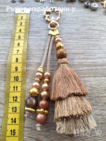 Украшение за чанта Вишнев цвят ръчна изработка, снимка 3 - Чанти - 53661979