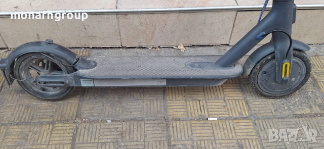 Електрическа тротинетка Xiaomi Mi 3 /със  зарядно/, снимка 10 - Велосипеди - 51099881