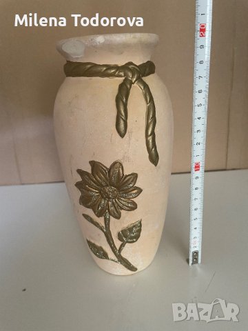 Керамична ваза