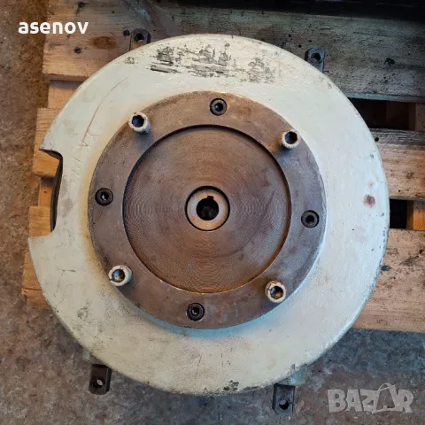 центробежен съединител с маховик, снимка 2 - Други машини и части - 49397053