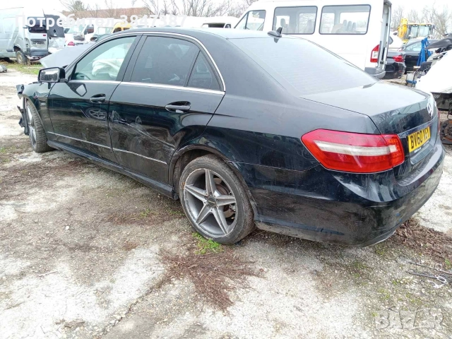 E-classe 350/231ps AMG на части, снимка 2 - Автомобили и джипове - 52660373