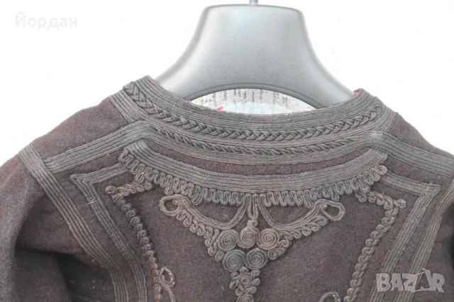 Черен вълнено   елече с гайтани, снимка 10 - Антикварни и старинни предмети - 50404210