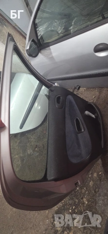 Врати Оборудвани от Пежо 206/ 2000г, снимка 3 - Части - 53660764