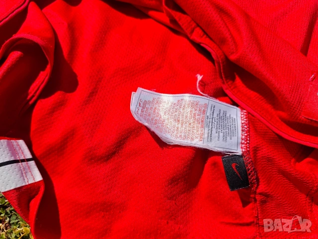 Продавам две тениски Manchester United и българска , снимка 10 - Тениски - 53734178