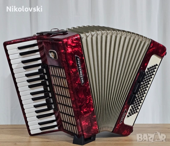 Акордеон Weltmeister Stella 