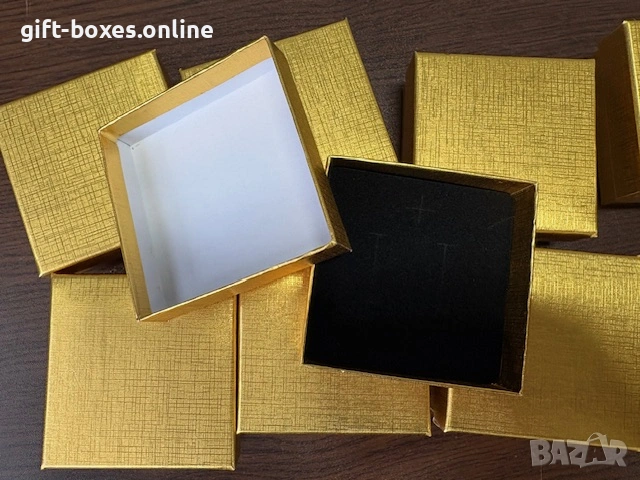 Подаръчни кутийки от картон за бижута на едро.Кутия за пръстен.Кутия за комплект.Кутия за гривна , снимка 9 - Бижутерийни комплекти - 14640297