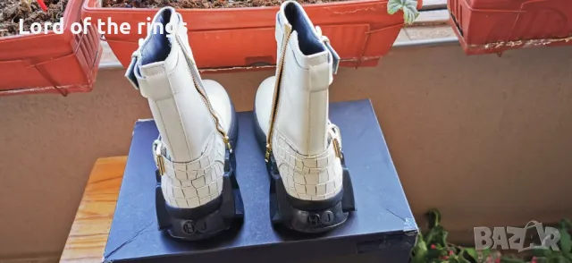 Оригинални маркови дамски кожени боти HIDE & JACK - 37 номер, снимка 6 - Дамски боти - 49992997