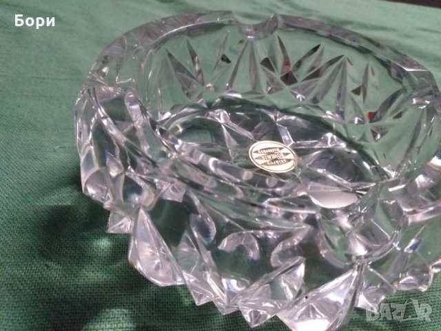 BOHEMIA кристален пепелник Минерал Сувенир, снимка 3 - Други - 34279311