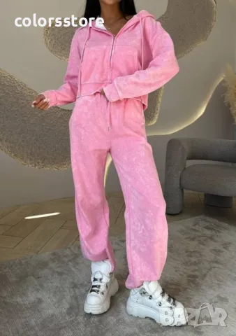 Дамски комплект с горнище с цип Pink, снимка 2 - Комплекти - 49155185