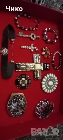 Най различни женски стари бижута, снимка 14 - Антикварни и старинни предмети - 52852305