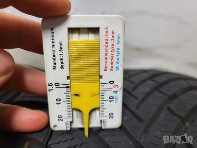 2 бр. 235/50/18 Semperit DOT3922 / зимни гуми, снимка 4 - Гуми и джанти - 48931465