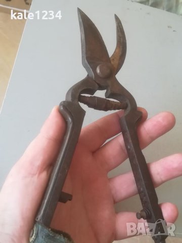 Лозарска ножица. GANZSTAHI. Germany. Кована. Рогови чирени. , снимка 2 - Антикварни и старинни предмети - 41954399