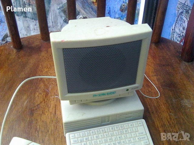 Транзисторен приемник с формата на компютър, снимка 1