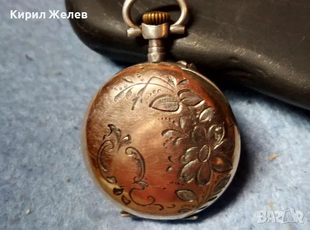 Стар ПОЗЛАТЕН СРЕБЪРЕН ДЖОБЕН ЧАСОВНИК с РУБИНИ СРЕБРО 800 ФЛОРАЛНО ОРНАМЕНТИРАН КАПАК 48406, снимка 10 - Антикварни и старинни предмети - 48006330