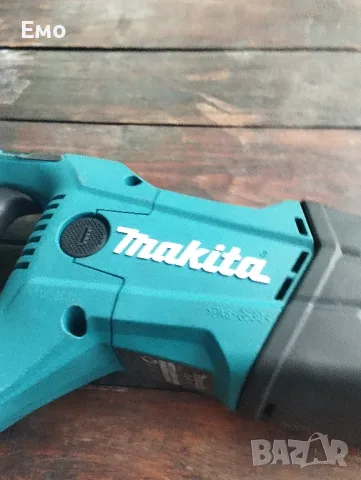 саблен трион Makita DJR186, снимка 3 - Други инструменти - 50378471