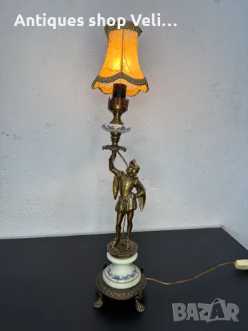 Красива настолна лампа №6143 