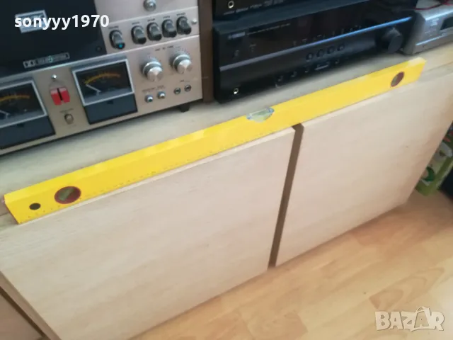 Нивелир с два броя либели. Размери: 80х5.8х2.5 см 1612241624