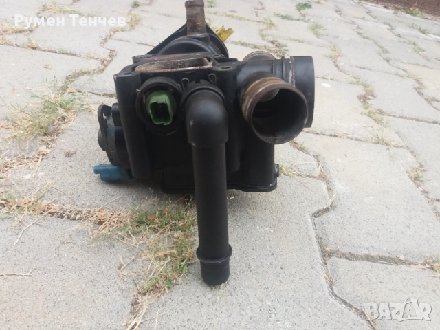 Термостатно тяло за Пежо 407sw 2.0hdi 136hp. 2004г., снимка 2 - Части - 51742639