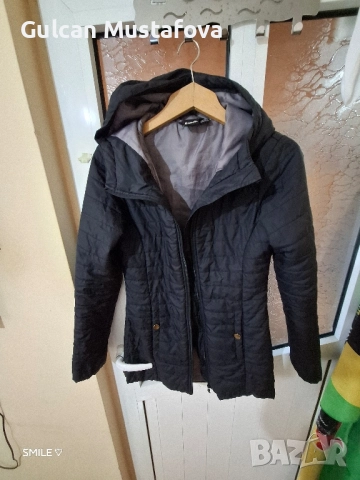 Дамско преходно яке Bench. Размер ХС, снимка 2 - Якета - 52131555