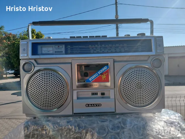 Продавам Касетофон ( SANYO M9924 LU )