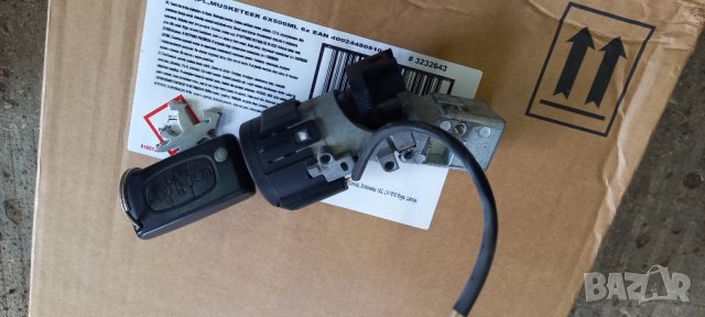 Контактен ключ Peugeot 407, снимка 2 - Части - 41102805