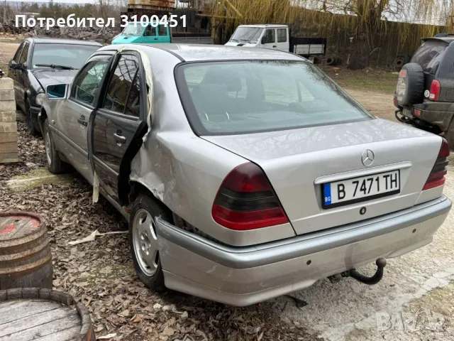 2 Мерцедеса за части, снимка 4 - Части - 48926734