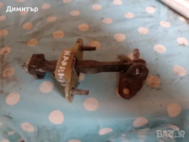 Ограничител - Обтегач Врата Предна Дясна За Тойота Карина 1995г / Toyota Carina 1995y