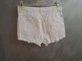 Бели къси панталони с висока талия  с перли , снимка 3