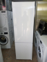 Почти нов комбиниран хладилник с фризер Gram 2 години гаранция!, снимка 1 - Хладилници - 44523372