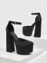 Черни елегантни обувки на платформа, снимка 1 - Дамски обувки на ток - 40860820