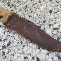 Стар ловен нож, снимка 1 - Антикварни и старинни предмети - 35925820