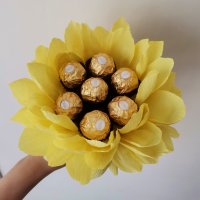 Букет бонбони фереро , снимка 12 - Изкуствени цветя - 42086737
