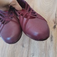 Дамски обувки Adidas 36 номер , снимка 5 - Маратонки - 40996761