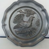 Старинна чиния за стена релефна, снимка 1 - Антикварни и старинни предмети - 34107641