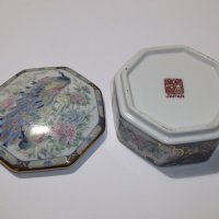 Японска порцеланова бижутерка с паун и цветя, снимка 4 - Други - 44488906