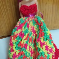 Разкошна плетена рокля за барби 3 + подарък кукла, снимка 4 - Кукли - 34103074