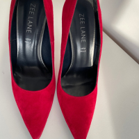 Червени обувки от естествен велур, снимка 2 - Дамски обувки на ток - 36252135