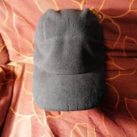 Продавам зимна поларена шапка с козирка марка Duluth , снимка 2 - Шапки - 44292594