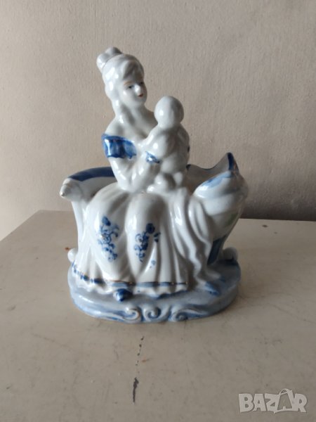 порцеланова статуетка, снимка 1
