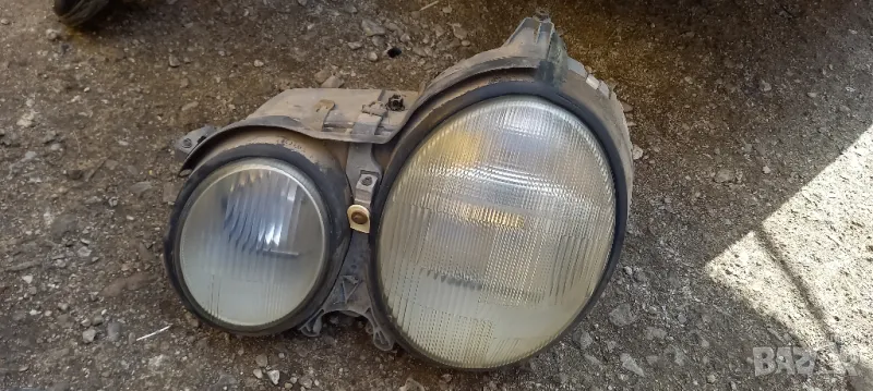 Ляв фар Mercedes E-Class W210, снимка 1