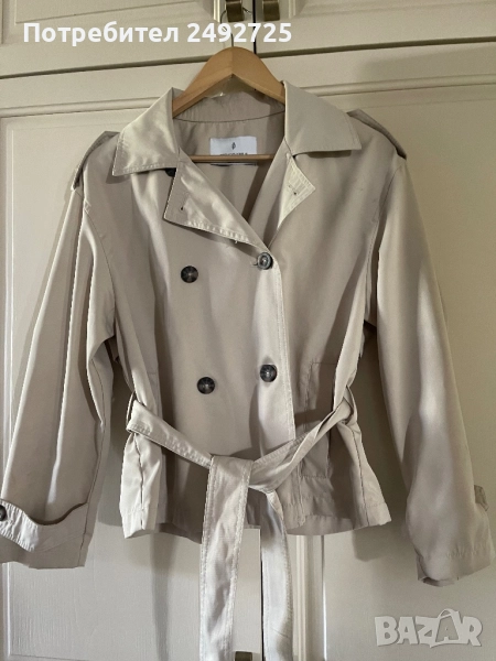 Яке ветровка бежово STRADIVARIUS , снимка 1