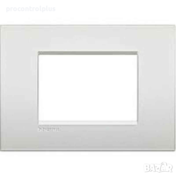 Продавам Рамка 3М AIR Pearl white (PR) bticino Livinglight AIR, снимка 1