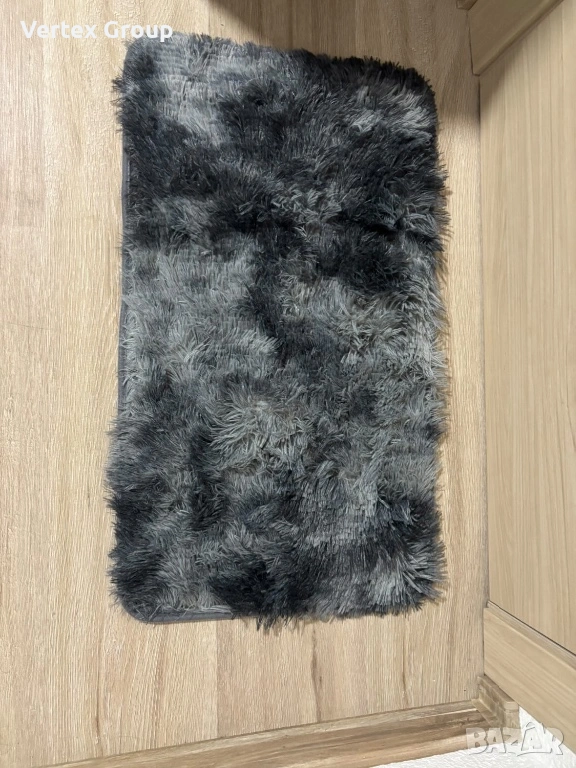 Пухен килим, снимка 1