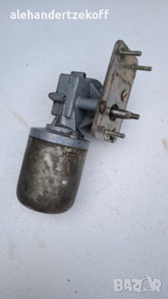 Моторче механизъм за чистачки за Вартбург, снимка 1