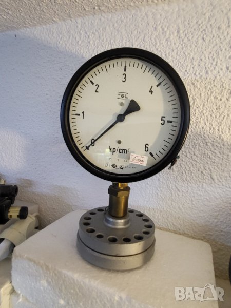 Немски манометър за налягане ф160 до 6 атмосфери с фланец , снимка 1