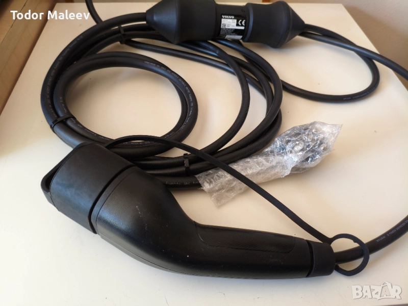 Оригинална зарядна станция VOLVO ТYPE 2 тип шоко 2.3 kW 4 метра 10A, снимка 1