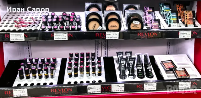 Декоративна козметика Revlon, снимка 4 - Козметика за лице - 49726871