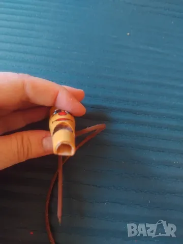 Свирка -  дървена ръчно рисувана с кожена връзка, снимка 3 - Други - 49144555