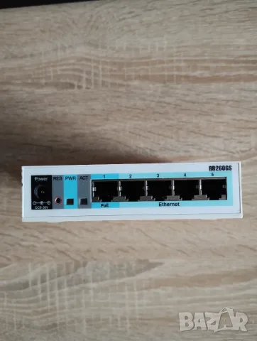 2 броя Mikrotik RB260GS, снимка 8 - Рутери - 56104862